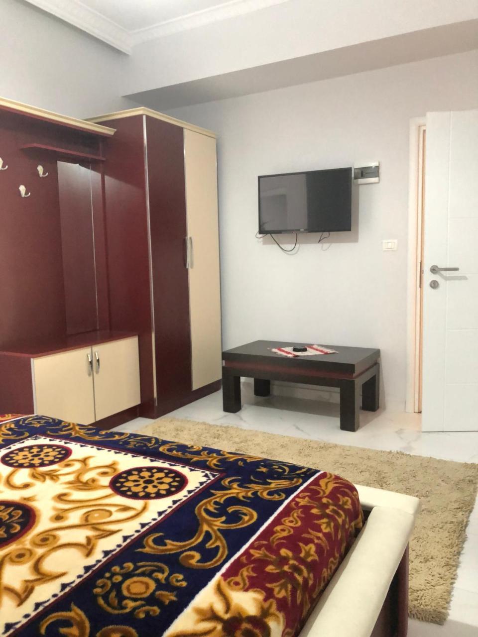 Hotel Kalaja City Center 2*
